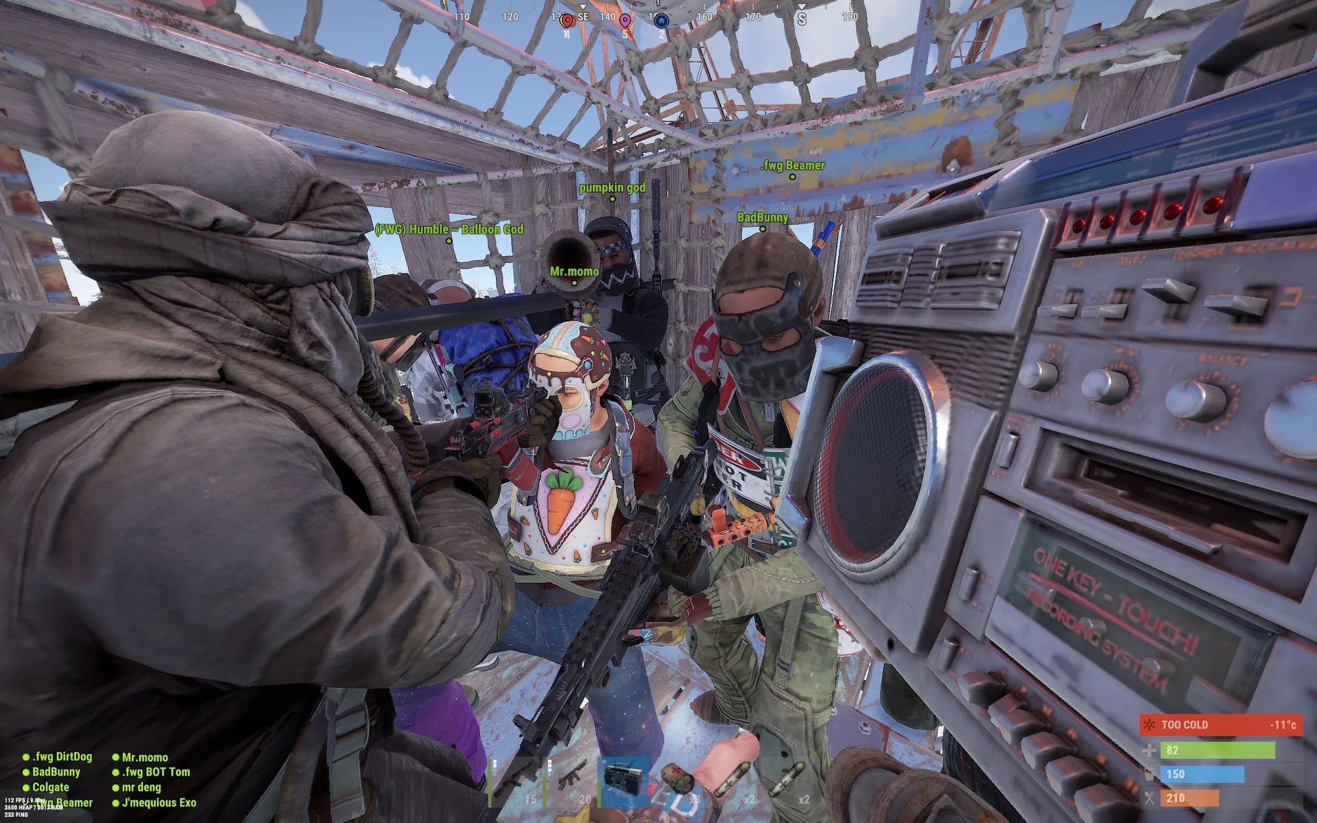 Community Gameplay - Floor Water Gang members playing Rust together